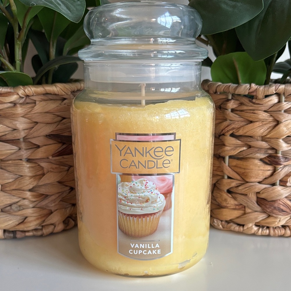 Vanilla Cupcake Single Wick Yankee Candle